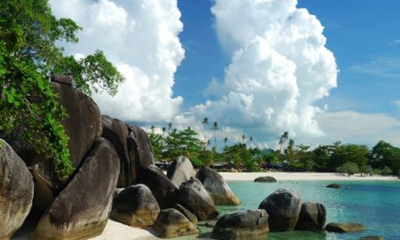 wisata pantai di Belitung